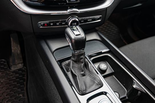 Volvo XC60 D4 Momentum Pro