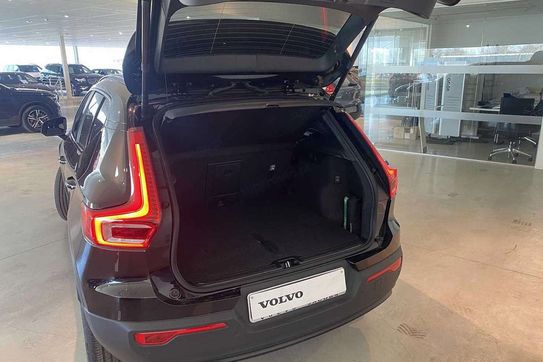 Volvo XC40 B3 Plus Dark