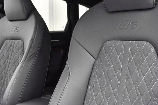 Audi A6 e-Hybrid quattro Avant