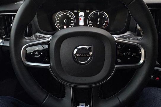Volvo V60 D3 R-Design