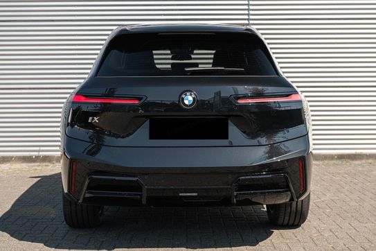 BMW iX xDrive45 M Sport