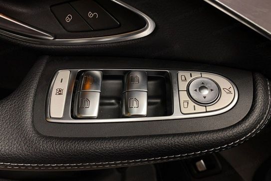 Mercedes Klasa C 180 9G-TRONIC