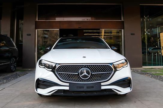 Mercedes E Klasa 300 de 4-Matic AMG