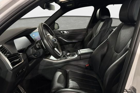 BMW X5 M50d