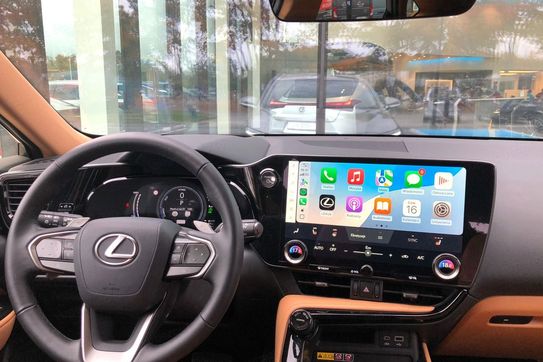 Lexus NX 450h+ Prestige AWD