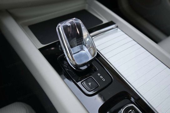 Volvo XC60 T6 Plug-In Hybrid AWD Ultra Dark