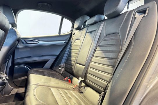 Alfa Romeo Stelvio Turbo Q4