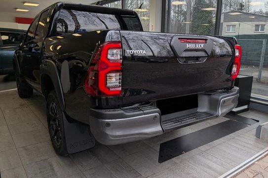 Toyota HiLux Double Cab Invincible