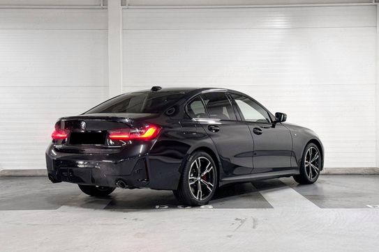 BMW Seria 3 330i xDrive M Sport