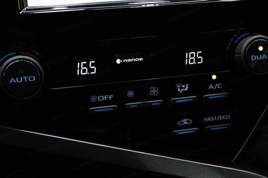 Toyota Camry 2.5 Hybrid Comfort CVT