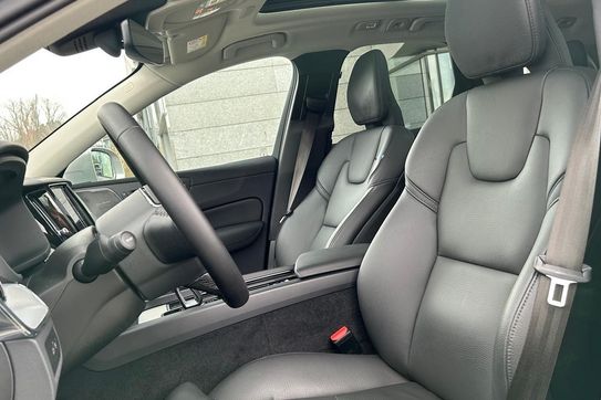 Volvo XC60 T6 Plug-In Hybrid AWD Core