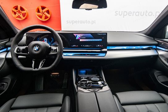 BMW Seria 5 Touring 520d xDrive M Sport