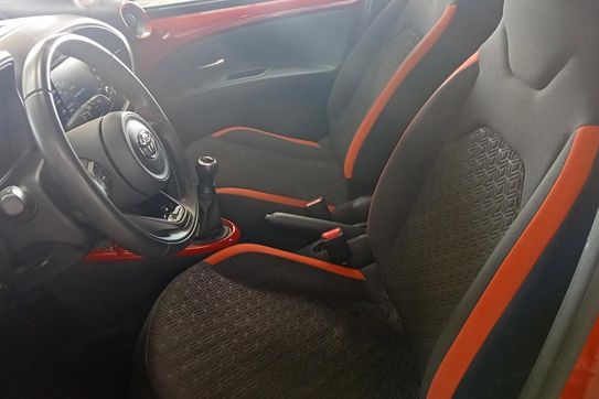 Toyota Aygo X 1.0 VVT-i Style
