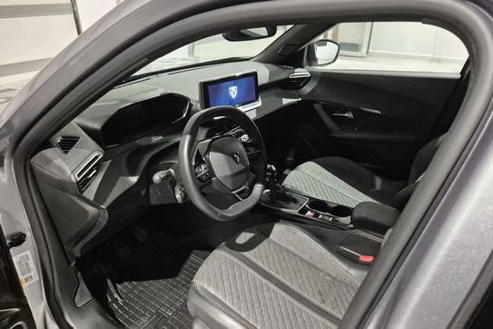 Peugeot 2008 1.2 PureTech Allure
