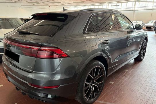 Audi Q8 TFSI e quattro