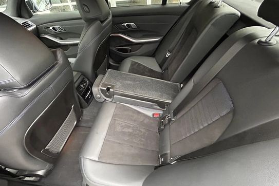 BMW Seria 3 320d xDrive M Sport
