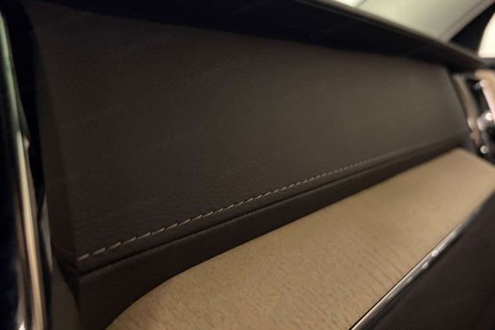 Volvo XC60 B5 AWD Plus Dark