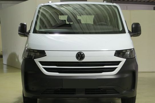 Volkswagen Transporter Kombi L2H1
