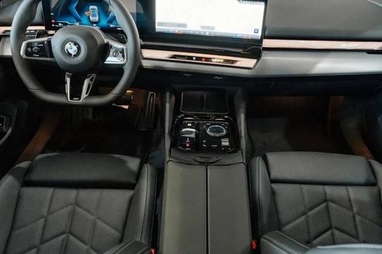 BMW Seria 5 520d xDrive M Sport