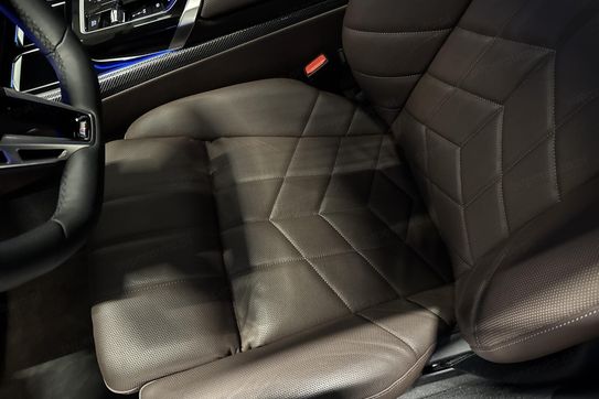 BMW i7 105.7kWh xDrive60