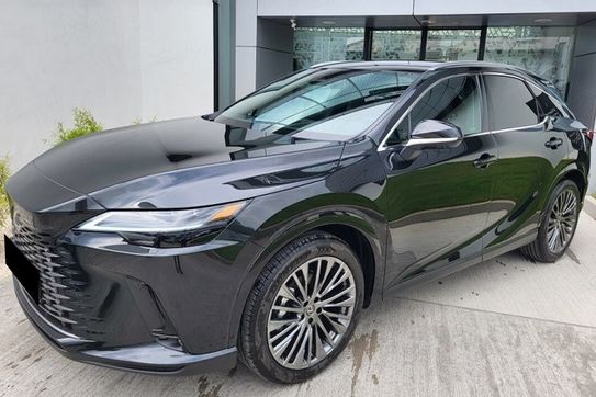 Lexus RX 450h+ Omotenashi 2.5 Hybrid Plug-in