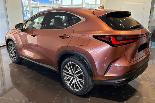 Lexus NX 350h Omotenashi 2.5 Hybrid AWD