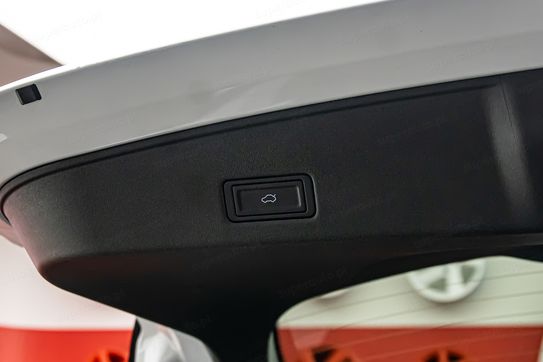 Omoda 5 1.5 T-GDI Hybrid Premium DHT