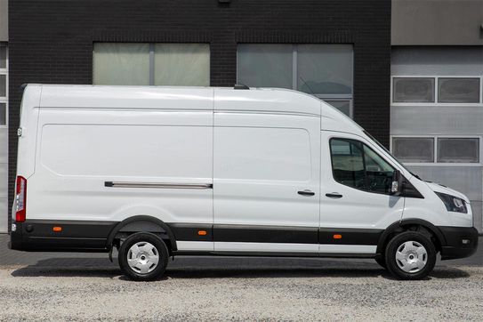 Ford Transit L4H3