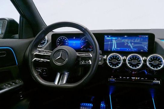 Mercedes GLA 200 AMG Line 7G-DCT