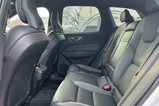 Volvo XC60 B4 B R-Design aut