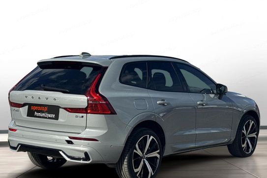Volvo XC60 B5 B AWD Plus Dark aut