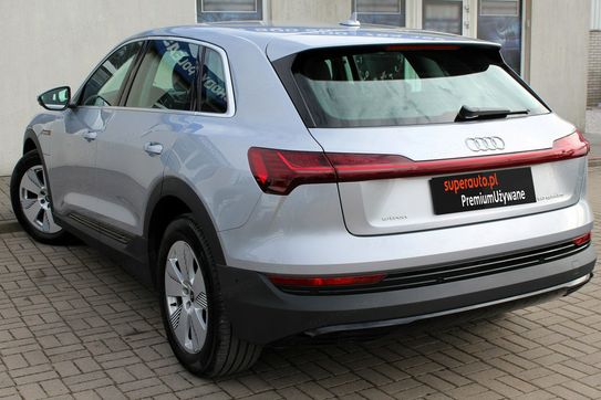 Audi e-tron 50 quattro