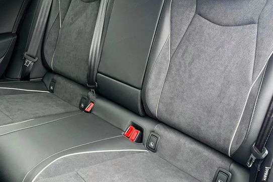 Volkswagen Passat Business Plus 2.0 TDI DSG