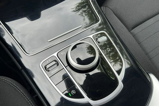 Mercedes Klasa C 220 d 9G-TRONIC