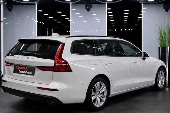 Volvo V60 B3 B Momentum Core