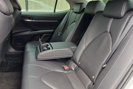 Toyota Camry Hybrid Comfort