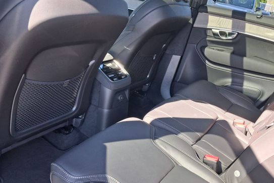 Volvo XC90 T8 AWD Plug-In Hybrid UltraDark7os aut
