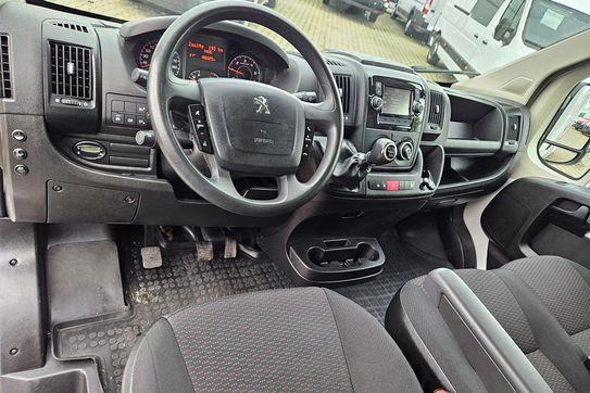 Peugeot Boxer Kontener 8EP + Winda