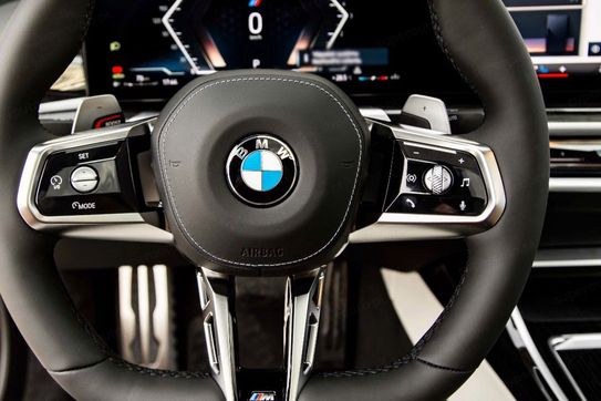 BMW Seria 7 740d xDrive M Sport