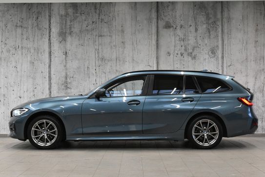 BMW Seria 3 Touring 320d xDrive