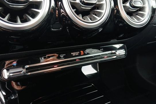 Mercedes CLA 180 AMG Line