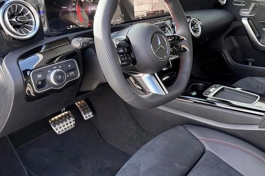 Mercedes CLA 250 4-Matic AMG Line