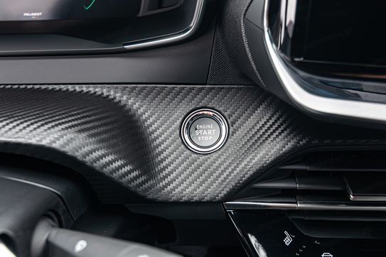 Peugeot 2008 Allure e-DCS 1.2 mHEV