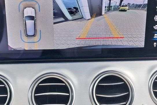 Mercedes Klasa E Kombi 220 d AMG Line