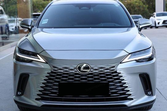 Lexus RX 450h+ Omotenashi Plug-in