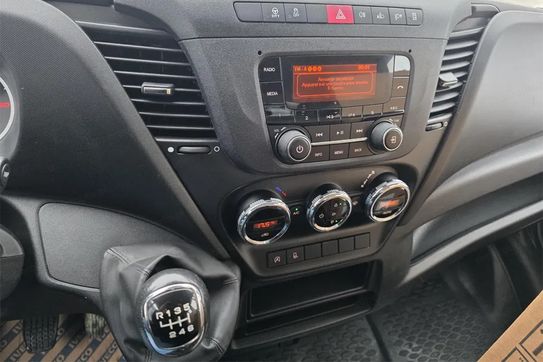 Iveco Daily 35C14 Zabudowa Brygadowa + Wywrotka