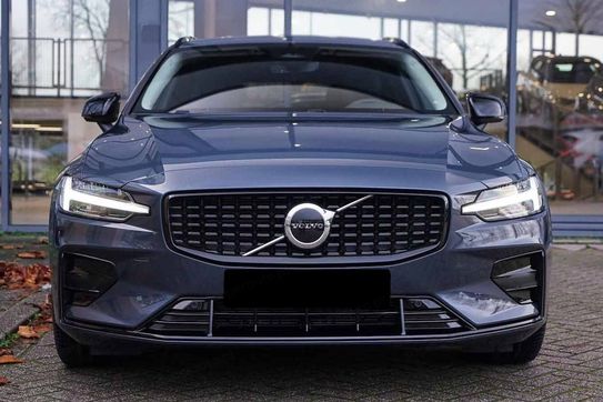 Volvo V60 B4 Plus Dark
