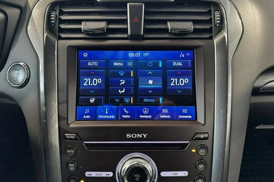 Ford Mondeo 2.0 Hybrid Titanium
