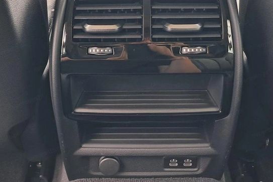 BMW Seria 5 530e xDrive Luxury Line aut