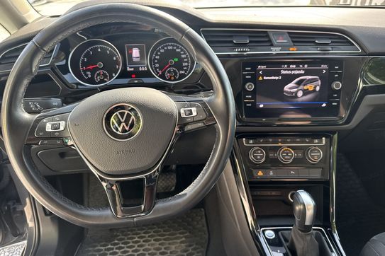 Volkswagen Touran Highline 1.5 TSI  DSG